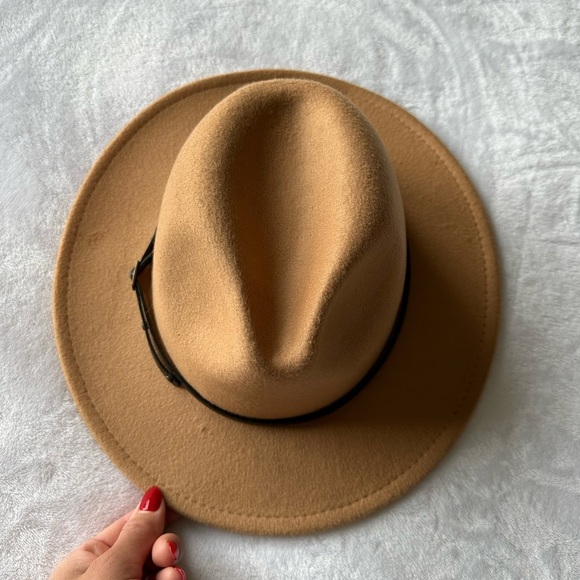 Hat - Picture 5 of 5